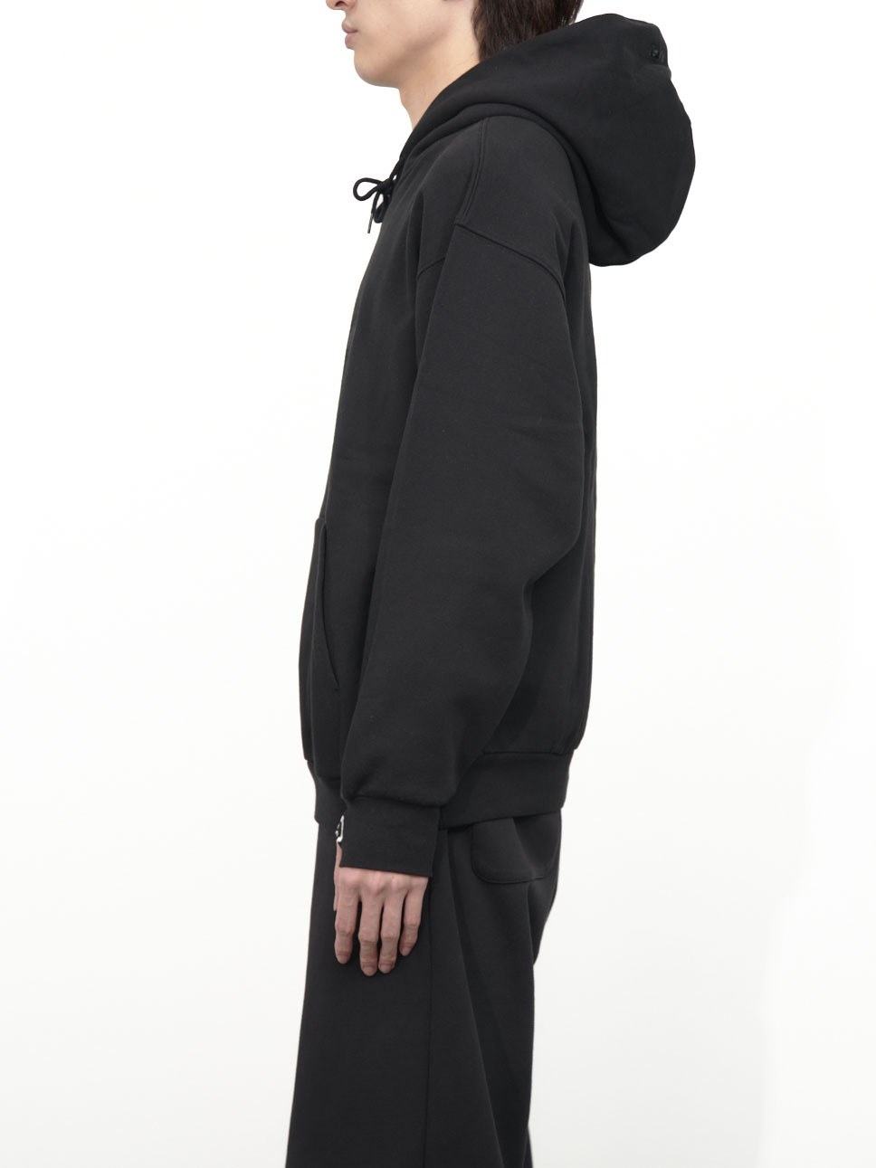 モデル身長：182cm（Lサイズ着用）